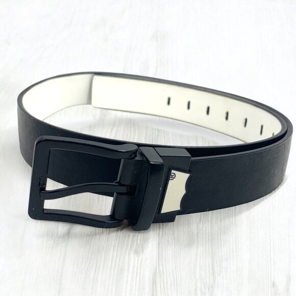 Levi's Big Kid's Reversible Belt Black & White Faux Leather Size Large 30"- 32" - Picture 1 of 7